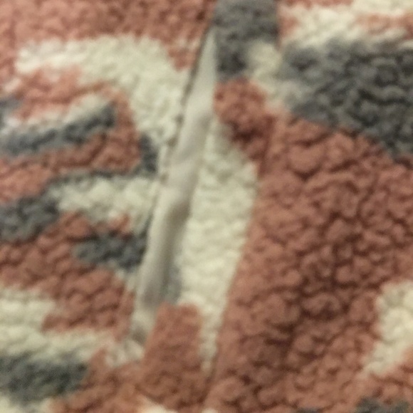 fleece 1/4 zip sweater with pockets - Picture 2 of 5